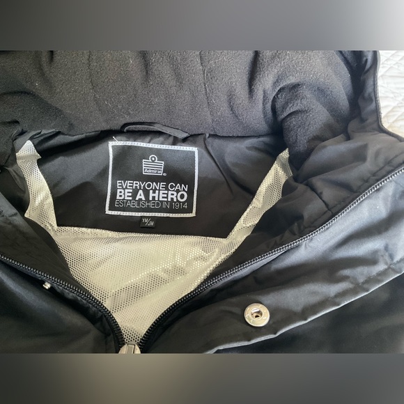 Boys black medium admiral winter coat. - Picture 3 of 9